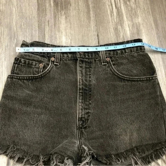 Levis high waist shorts no size tag 24/25 - Picture 6 of 7